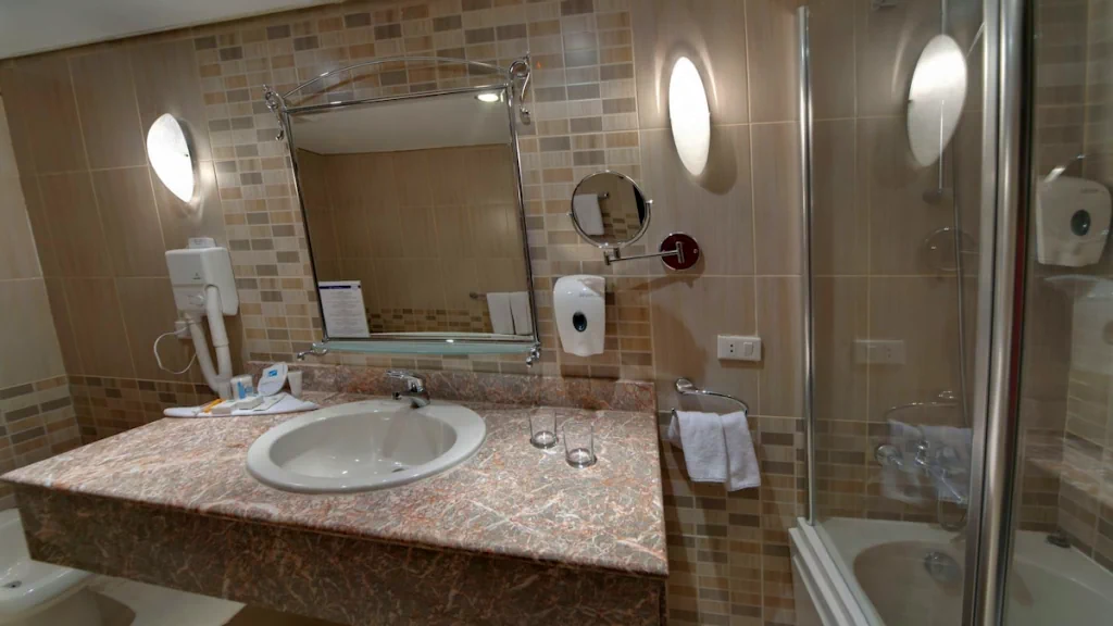 الفندق إيه أم سى رويال - الغردقة